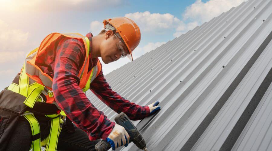 Professional Emergency Roof Repairs services in Tracys Landing, MD